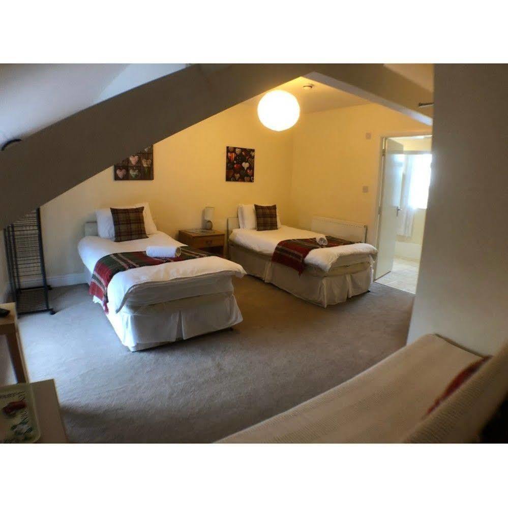 Number 19 Guest House - Self Check In - Under 4 Miles From Barrow In Furness Dalton in Furness Exterior photo